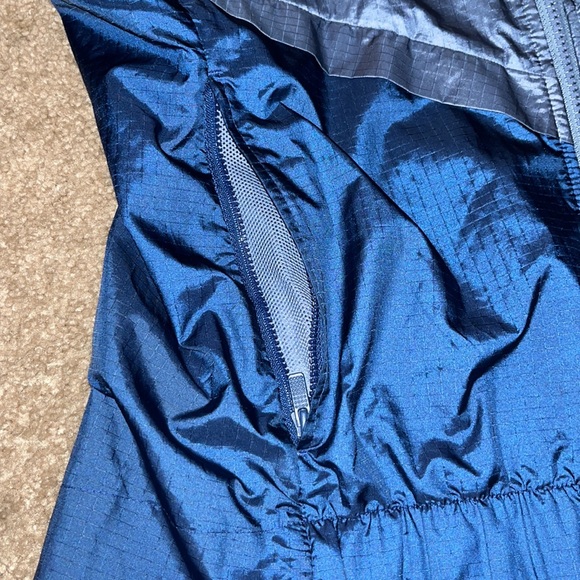 Nike Windbreaker - Picture 4 of 5